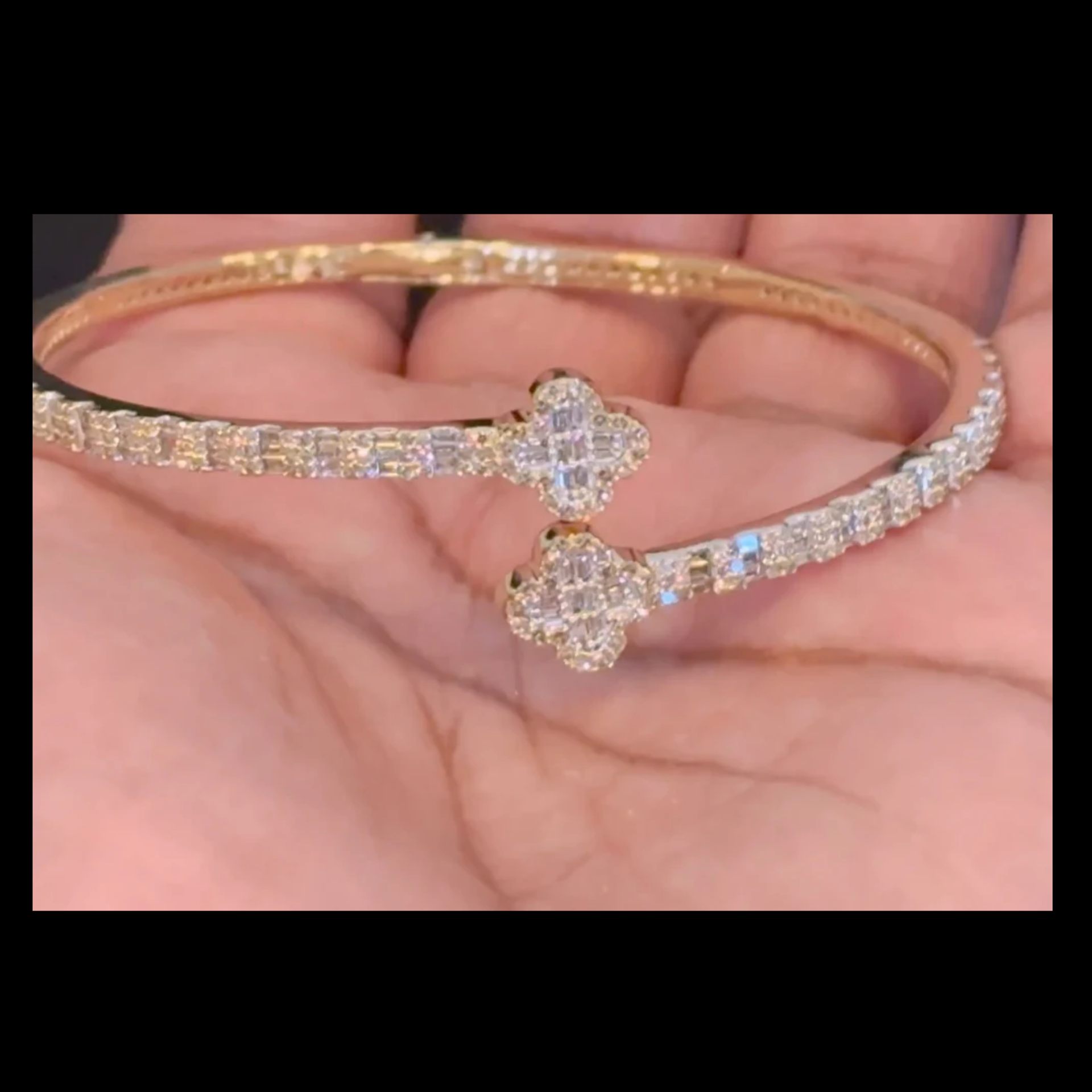 10K YELLOW GOLD 2.25 CARAT REAL DIAMOND 13.96 GRAMS GOLD BRACELET BANGLE
